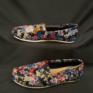 Toms Multicolor Floral Canvas Loafers
